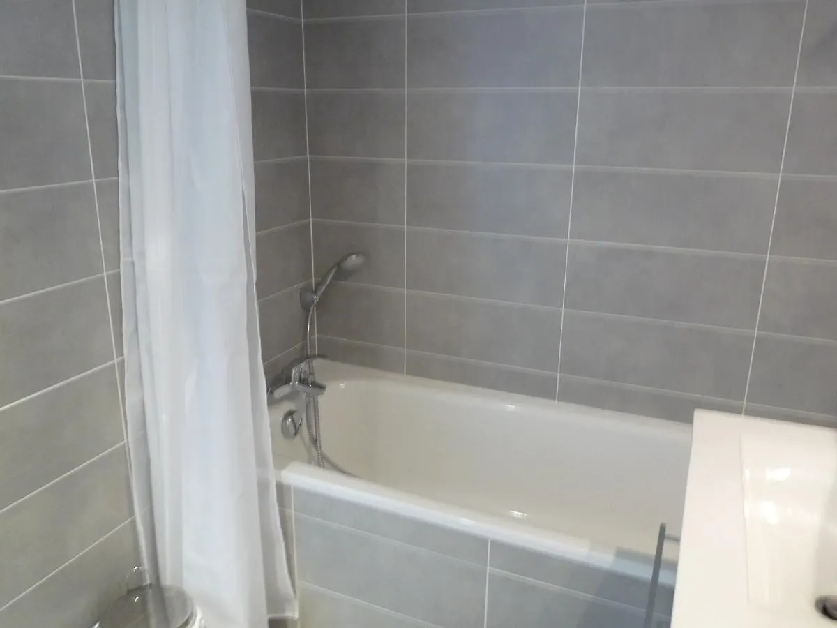 One Bedroom Apartment In Cannes Very Close To The Palais With A Private Balcony And Aircon 961 France