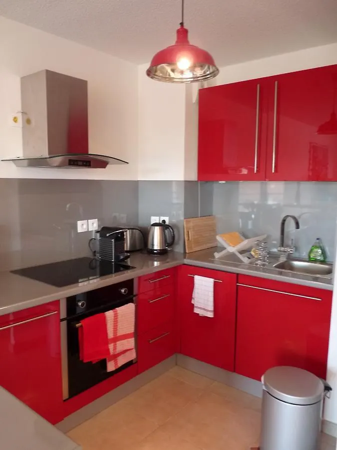 One Bedroom Apartment In Cannes Very Close To The Palais With A Private Balcony And Aircon 961 0*,